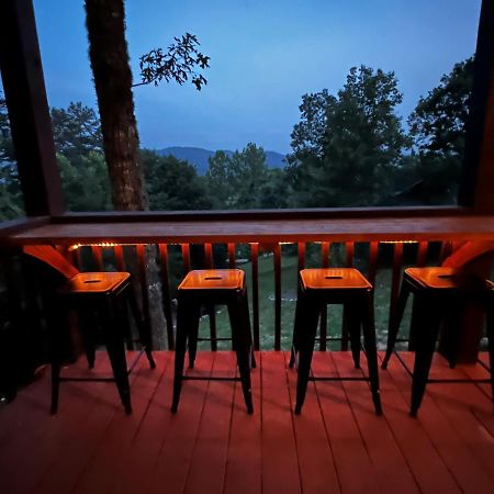 Mistletoe Cabin- Private Cabin W Views, Hottub, Pet Friendly ميرفي المظهر الخارجي الصورة