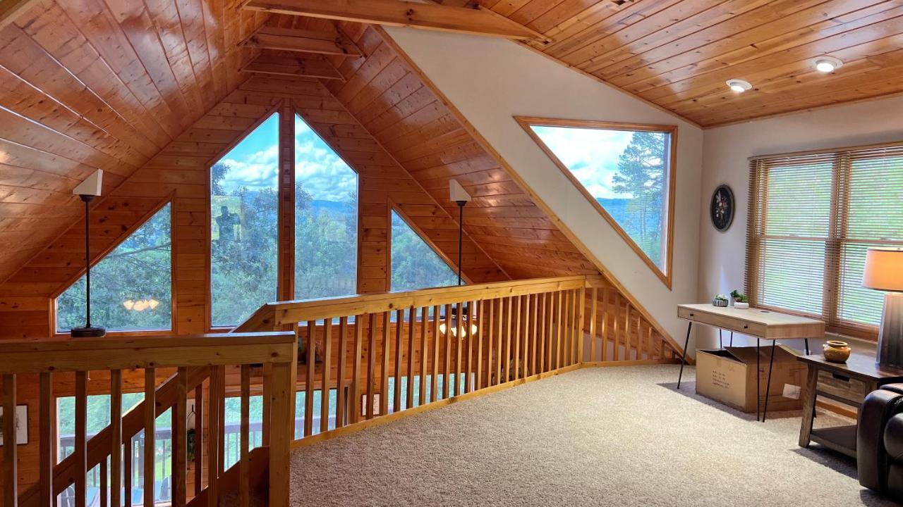 Mistletoe Cabin- Private Cabin W Views, Hottub, Pet Friendly ميرفي المظهر الخارجي الصورة