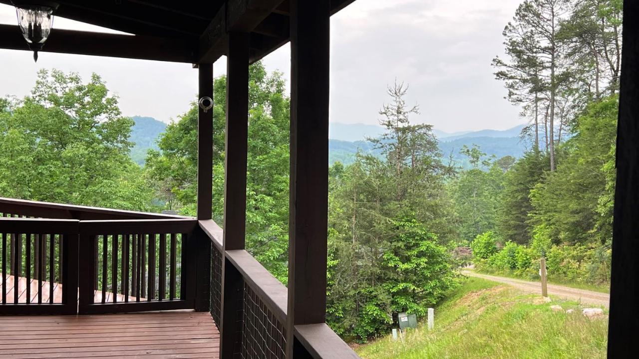 Mistletoe Cabin- Private Cabin W Views, Hottub, Pet Friendly ميرفي المظهر الخارجي الصورة